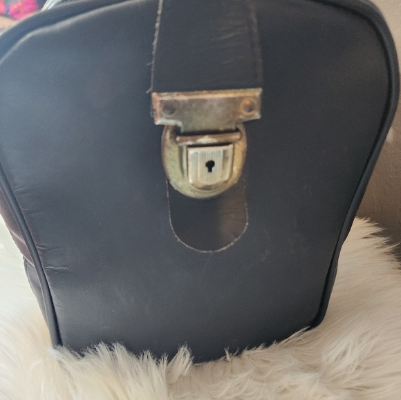 ✨️Dior✨️ duffel bag with leather trim. - Picture 8 of 16